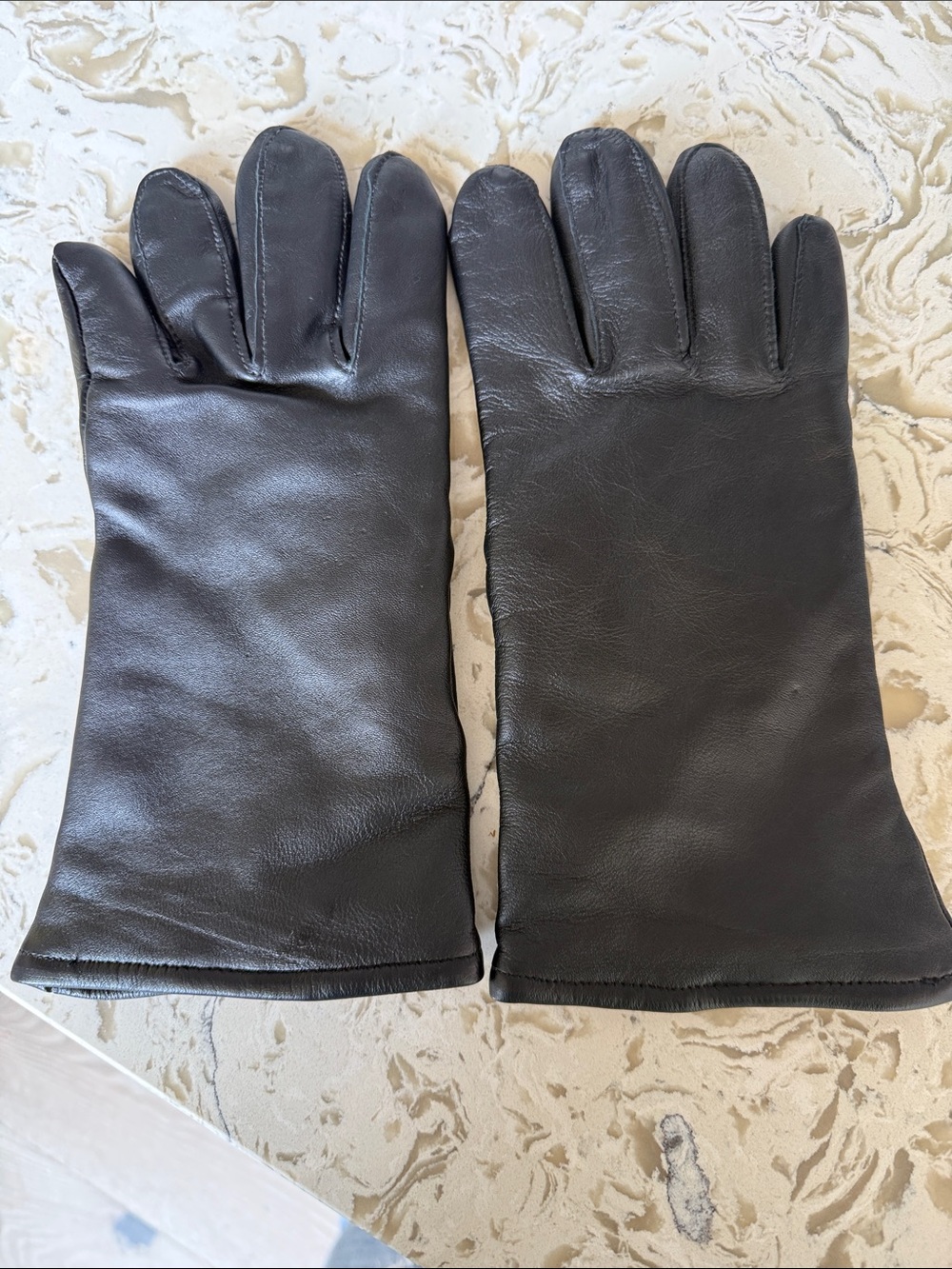 Men's Black Leather Gloves - Classic Winter Accessory